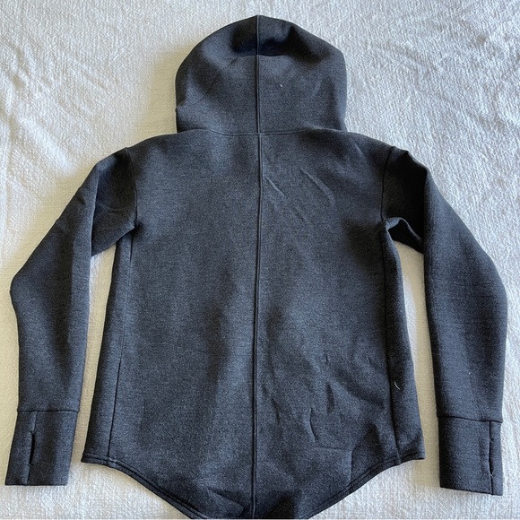 P’tula Grey Scoop Hoodie Sweatshirt - Picture 4 of 5